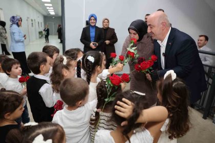 daricada-anneler-uretiyor-cocuklar-eglenerek-ogreniyor