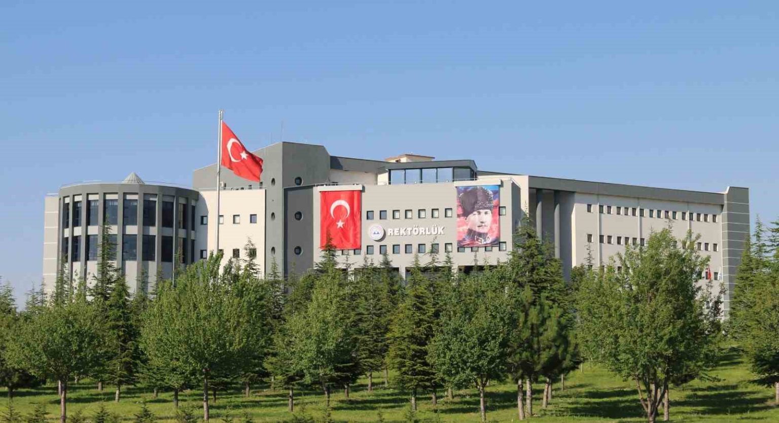 erciyes-universitesi-2025-cwts-leiden-dunya-siralamasinda-yukselisini-surduruyor