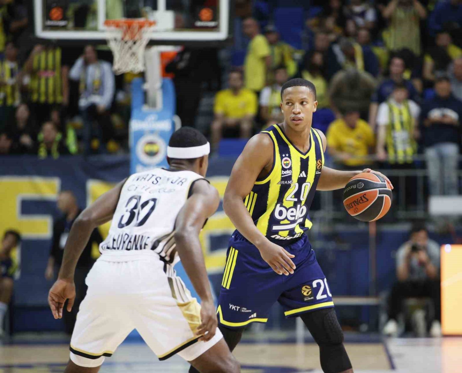 euroleague-fenerbahce-81-asvel-67