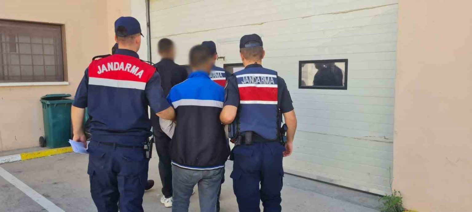gaziantepte-3-duzensiz-gocmen-ve-3-organizator-yakalandi