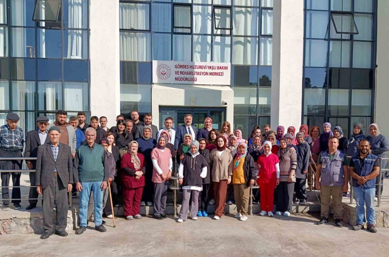 gordes-huzurevinde-engelsiz-isgucu-bulusmasi