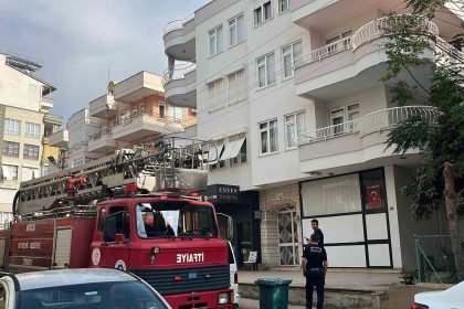 kapiyi-arkadan-kilitleyip-tv-izlemeye-dalan-cocuk-itfaiyeyi-alarma-gecirdi