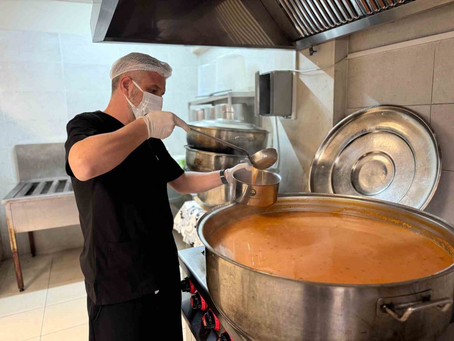 karabuk-belediyesi-sosyal-belediyeciligini-surduruyor