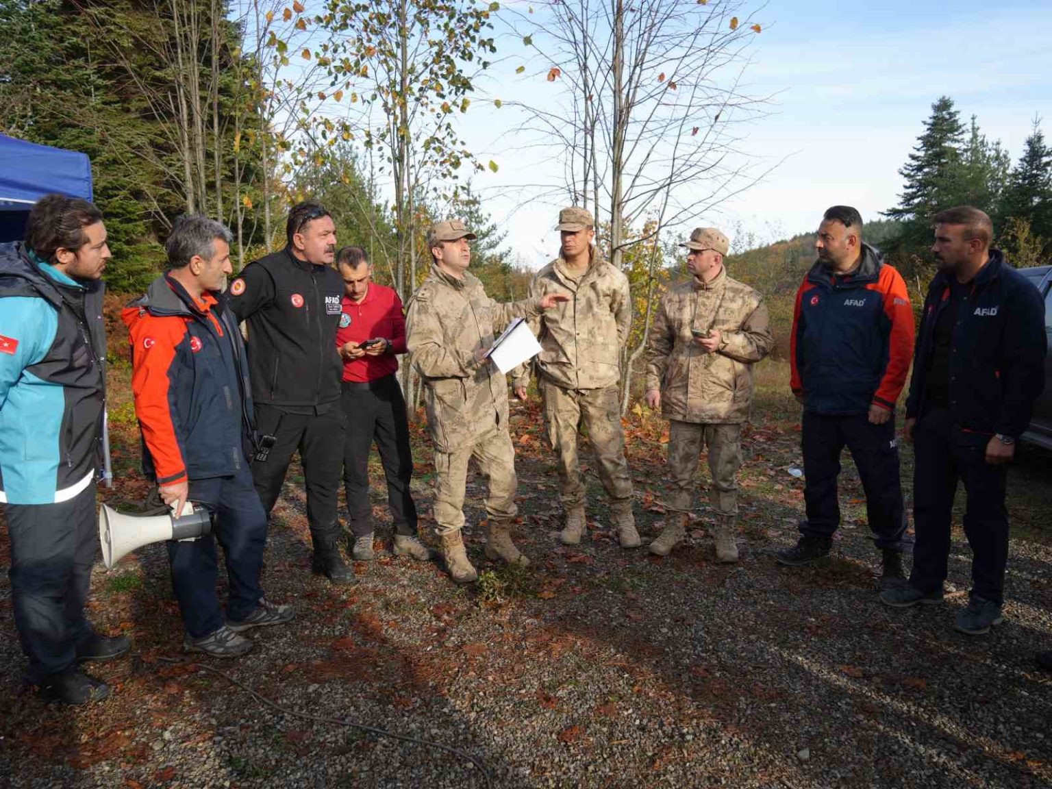 kayip-anne-ve-oglunu-arama-calismalari-devam-ediyor