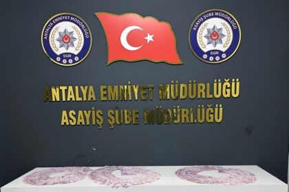 kiralik-ilaniyla-basladi-21-milyonluk-vurgunla-bitti-3-kisi-tutuklandi