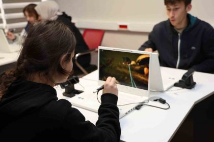 liseli-gencler-duzce-universitesini-inceledi-safir-koleji