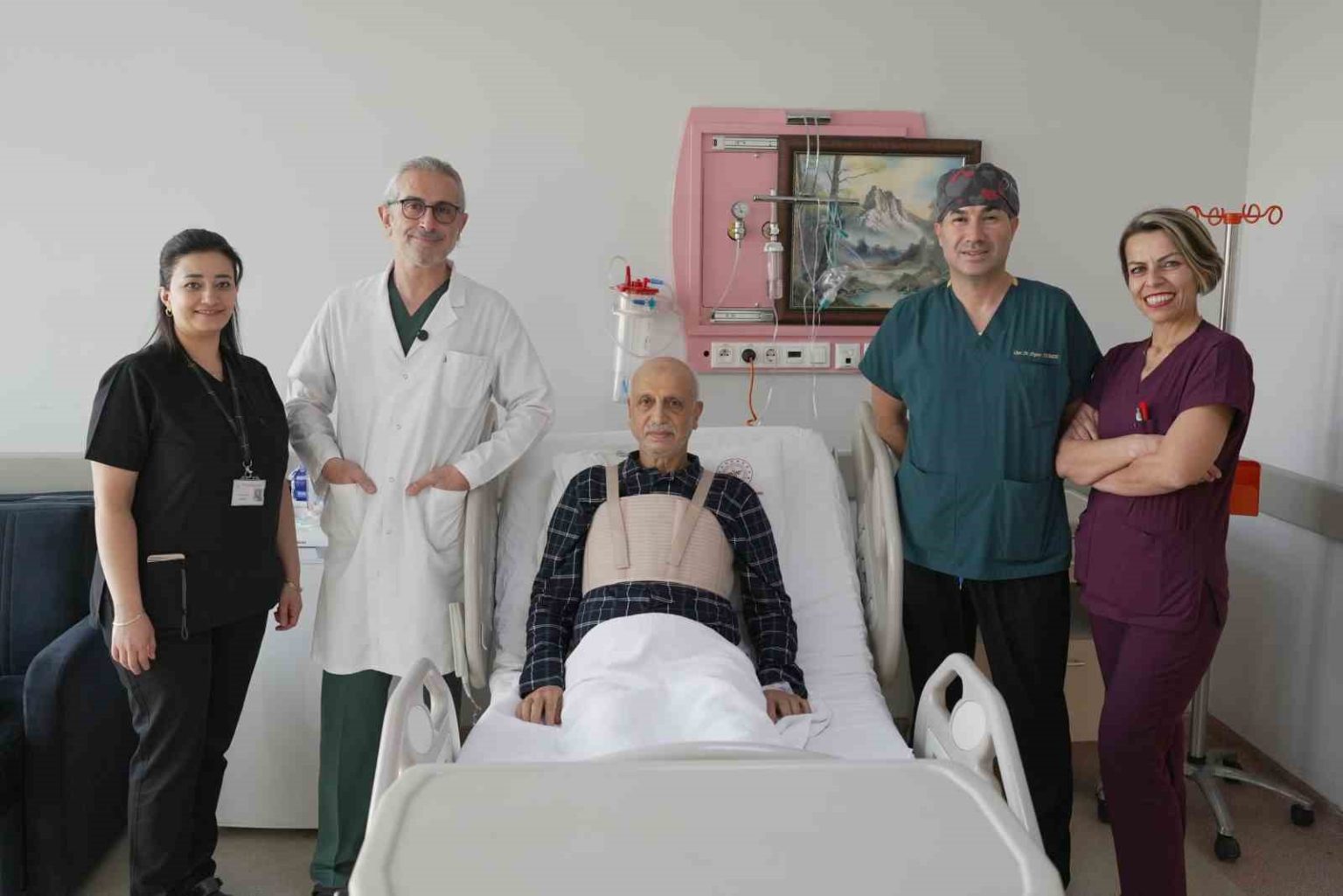 malatyada-kalp-tumoru-ve-uc-damar-tikanikligi-ayni-ameliyatta-tedavi-edildi