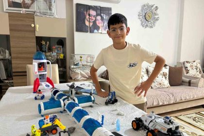 marsi-yasanabilir-hale-getirmek-icin-proje-gelistiren-11-yasindaki-dahi-turke-abd-universitesinden-egitim-daveti