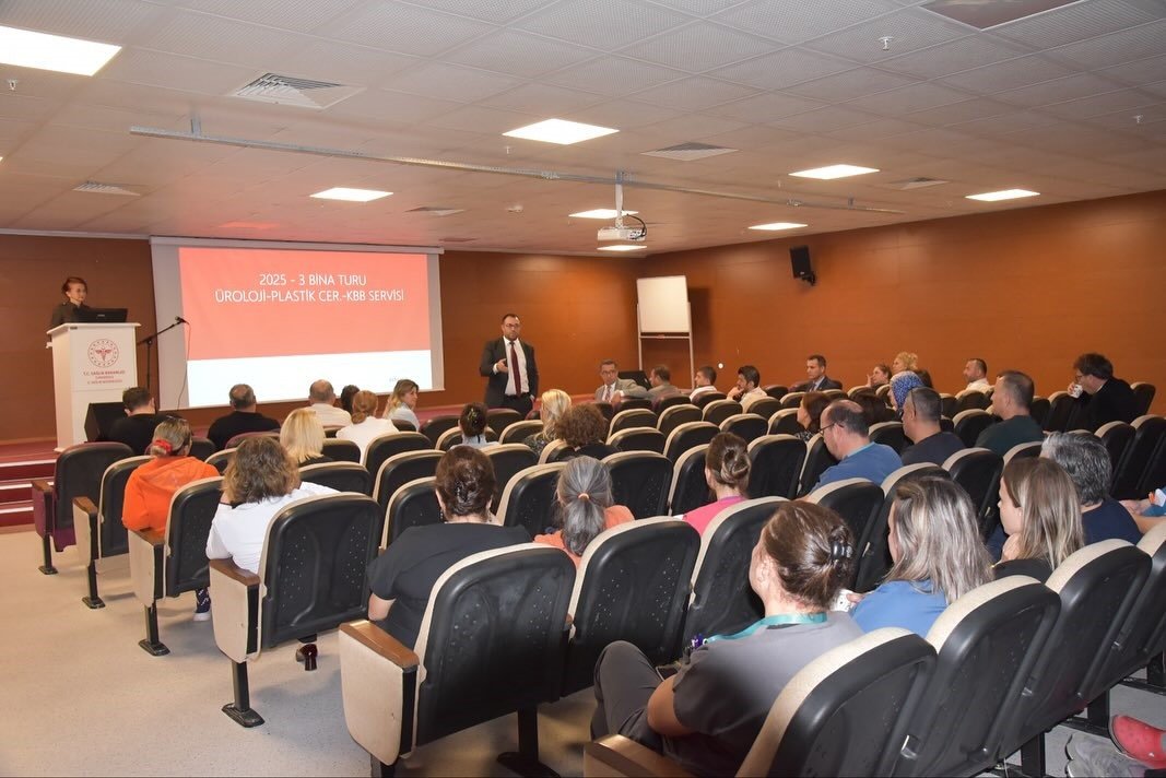 mehmet-akif-ersoy-devlet-hastanesinde-tesis-ve-hasta-guvenligi-konusuldu