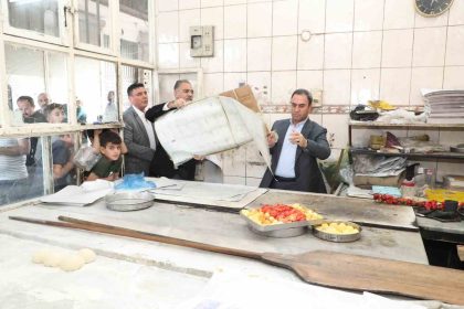 mehmet-kus-bir-firinin-zimem-defterini-satin-aldi