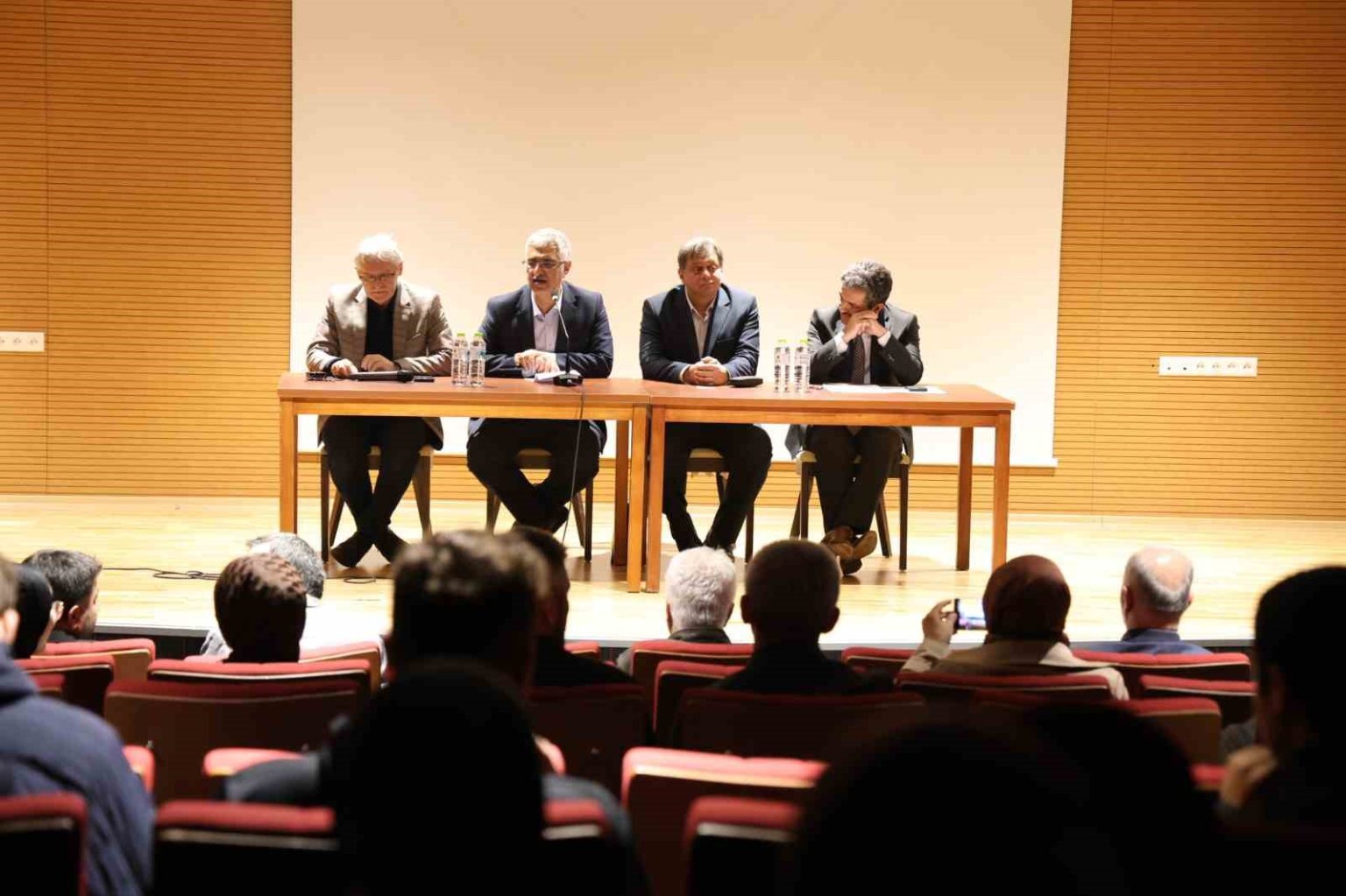 merhamet-sahip-cikmak-korumak-ve-deger-vermektir