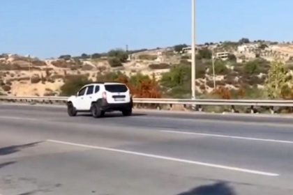 otoyolda-geri-giden-surucuyu-vatandas-cekti-jandarma-ceza-kesti