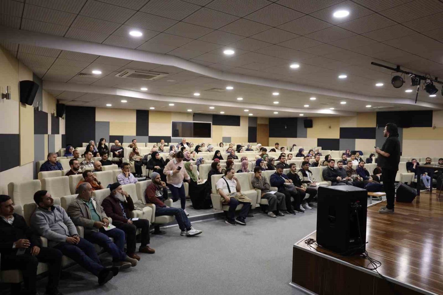 sakarya-buyuksehir-akademide-kelam-atolyesi-yogun-katilimla-basladi