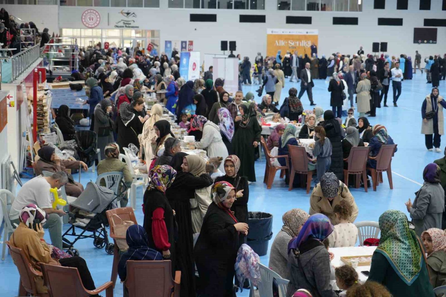 samsunda-gazze-yararina-hayir-carsisi