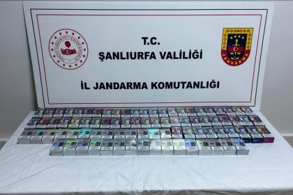 sanliurfada-durdurulan-aracta-84-paket-kacak-sigara-ele-gecirildi
