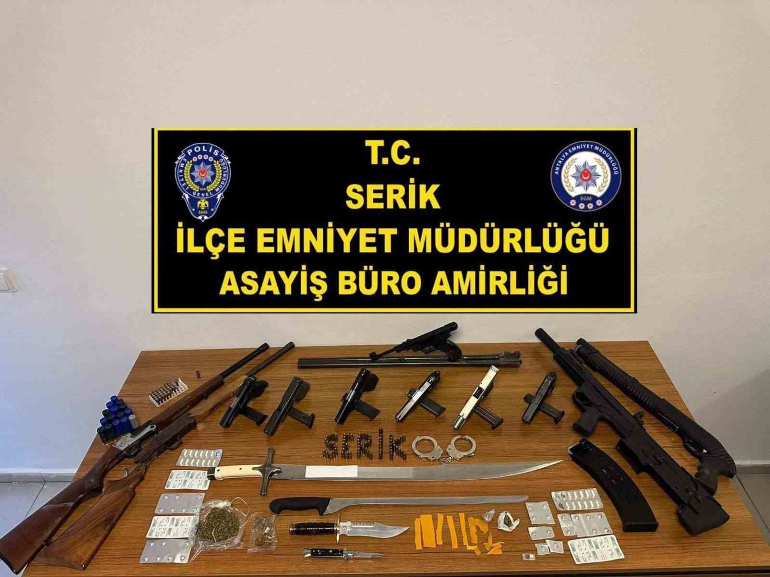 serikte-silah-ve-uyusturucu-operasyonu-16-supheli-yakalandi