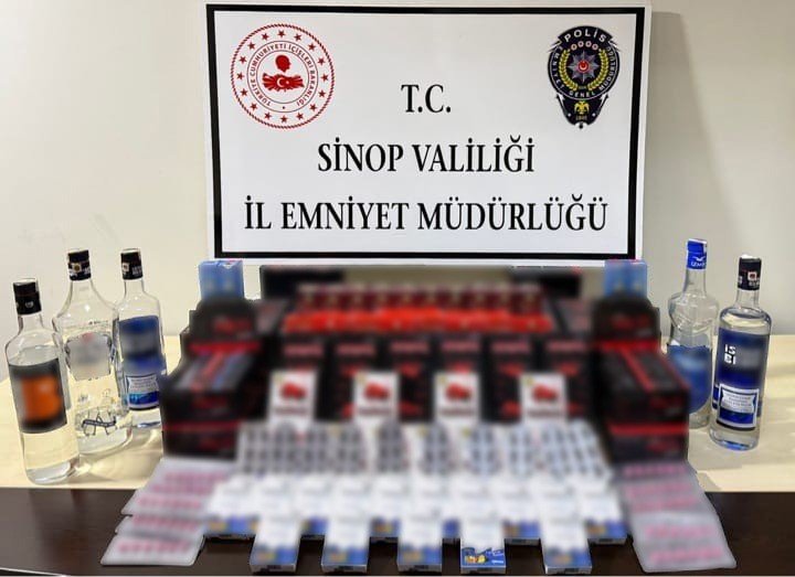 sinopta-kacak-icki-ve-cinsel-icerikli-urun-operasyonu-1-gozalti