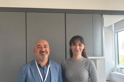 sivasli-genc-kadin-sifayi-izmirde-buldu-artik-korkmadan-yasiyorum