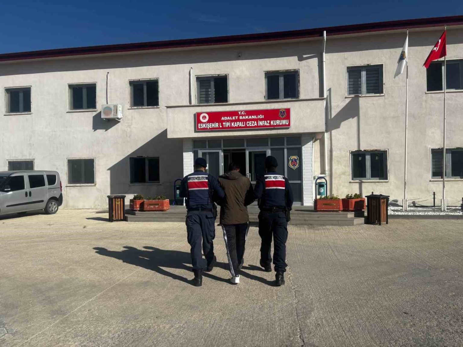 sivrihisarda-13-adet-kuzuyu-calan-supheliler-yakalandi