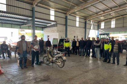 sokede-traktor-ve-motosiklet-suruculerine-trafik-egitimi-verildi