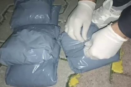 uyusturucu-sevkiyatinda-yakalanan-emekli-polis-tutuklandi