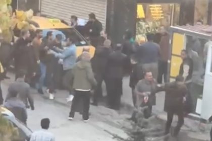 yuksekovada-cadde-ortasinda-kavga