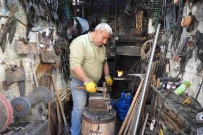 28-yillik-demirci-ustasinin-meslek-sevdasi