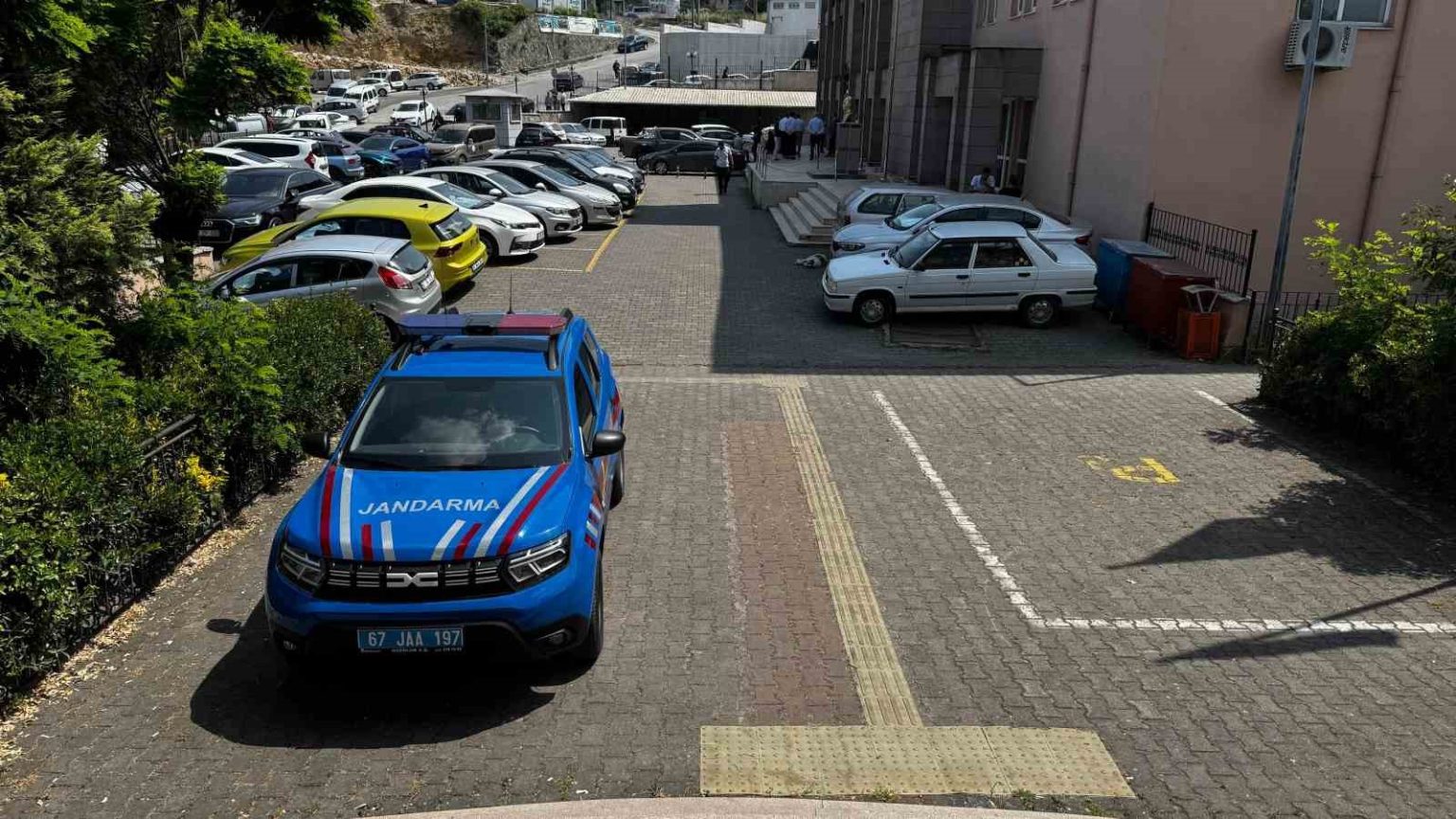 8-yil-kesinlesmis-hapis-cezasi-olan-firari-hukumlu-alaplida-yakalandi