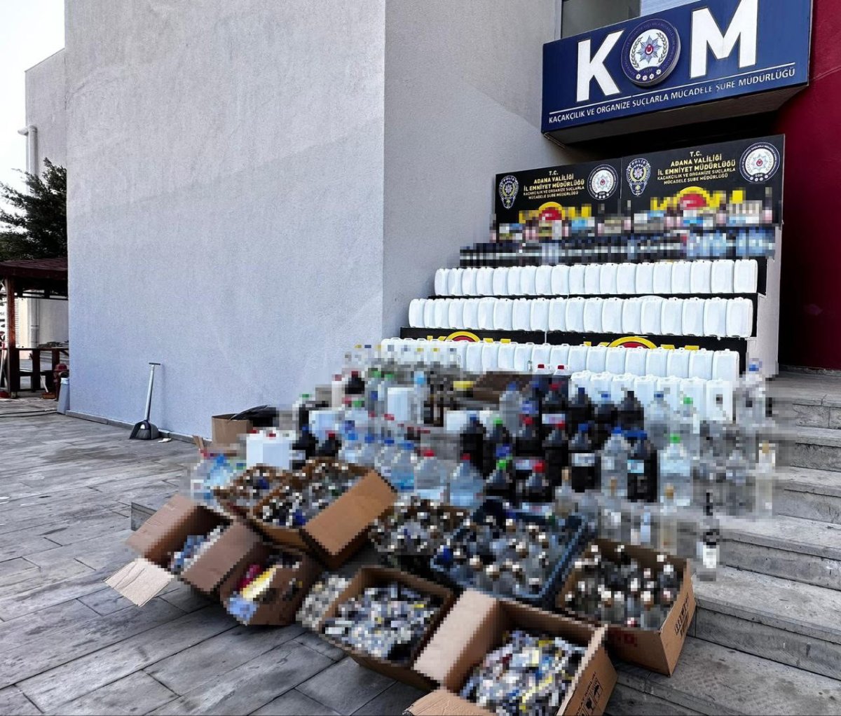 adanada-kacak-icki-operasyonu-16-gozalti