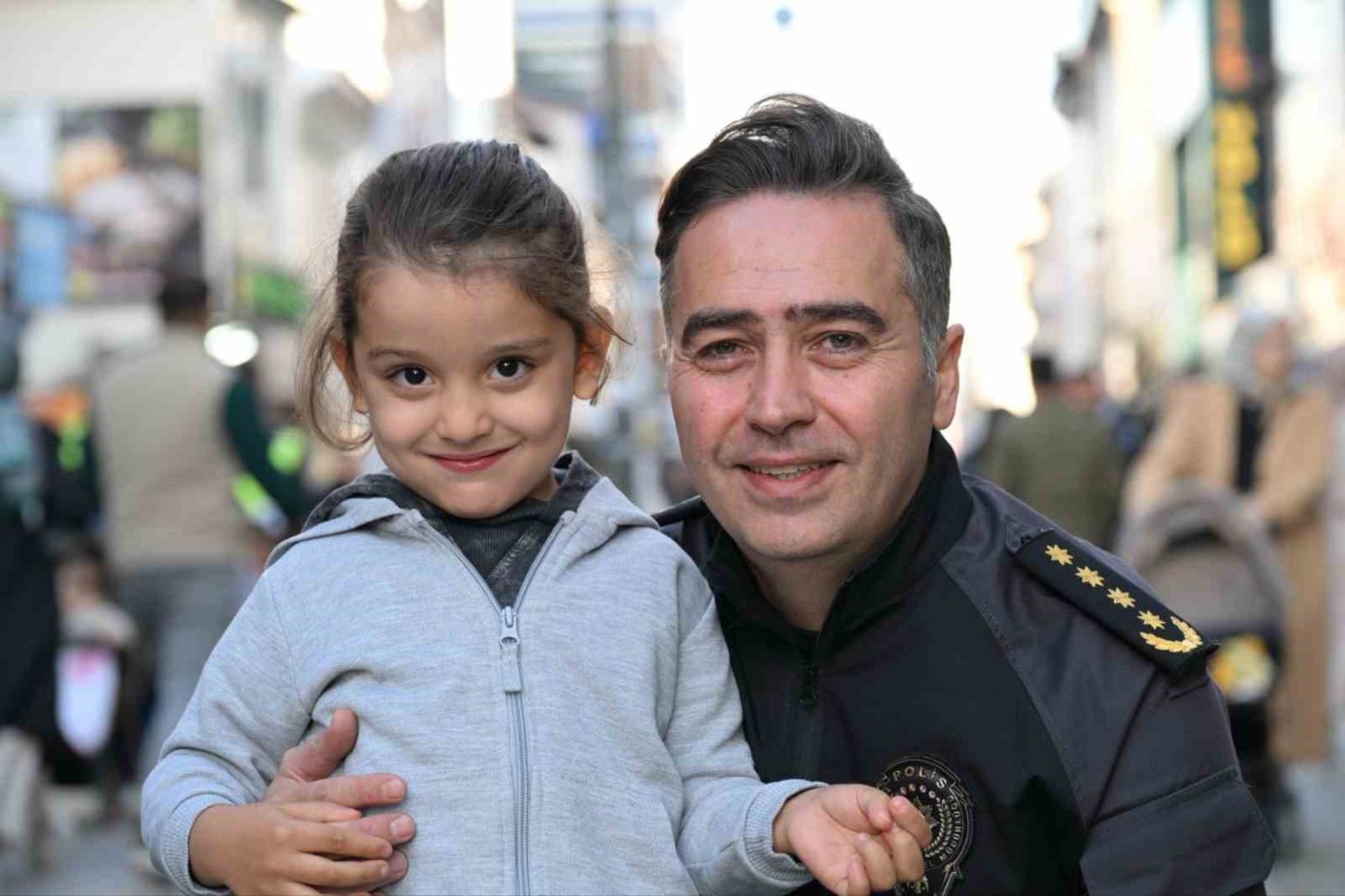 agri-emniyet-muduru-onder-kent-merkezinde-guvenlik-tedbirlerini-denetledi