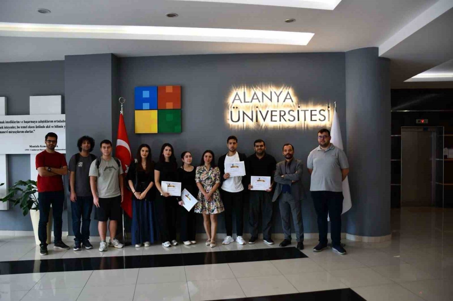 alanya-universitesi-bilgisayar-muhendisligi-mezunlari-bulustu