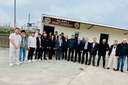 alaplida-universite-ogrencilerinden-atm-ve-baz-istasyonu-talebi