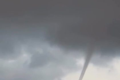 antalyada-olusan-hortum-kameraya-yansidi