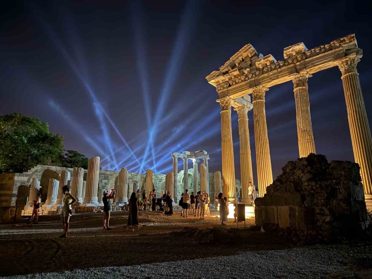 antalyaya-ekim-ayinda-en-cok-turist-almanyadan-geldi