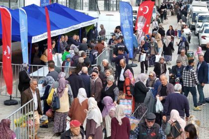 ata-tohumlarindan-uretilen-fideler-aydinlilara-ulastiriliyor
