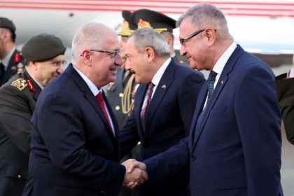 bakan-guler-2-karabag-savasi-zafer-kutlamalarina-katilmak-uzere-azerbaycana-geldi