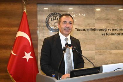 baskan-erdogan-meclis-uyelerine-biz-bir-aileyiz-diye-seslendi