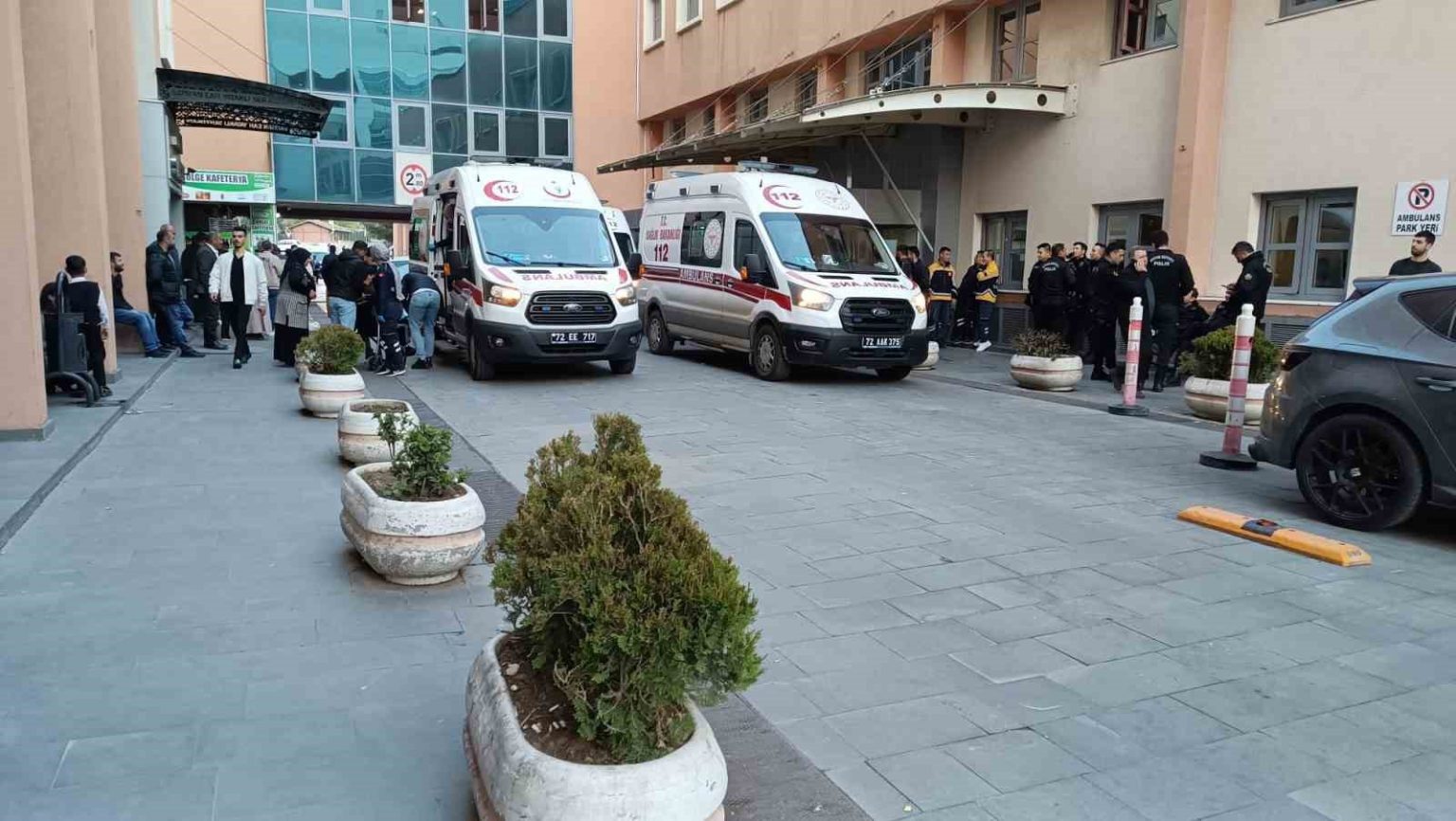 batmanda-bicakli-kavga-1-yarali