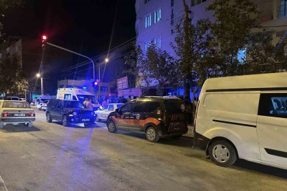 bes-cocuk-babasi-yasamina-son-verdi