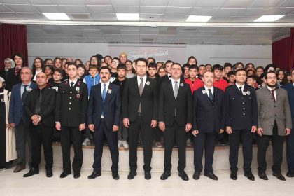 beylikovada-10-kasim-ataturku-anma-programi-duzenlendi