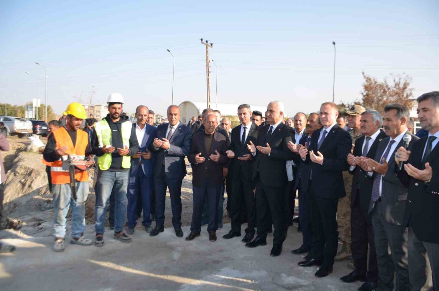 bulanikta-100-yatakli-ogretmenevinin-temeli-atildi