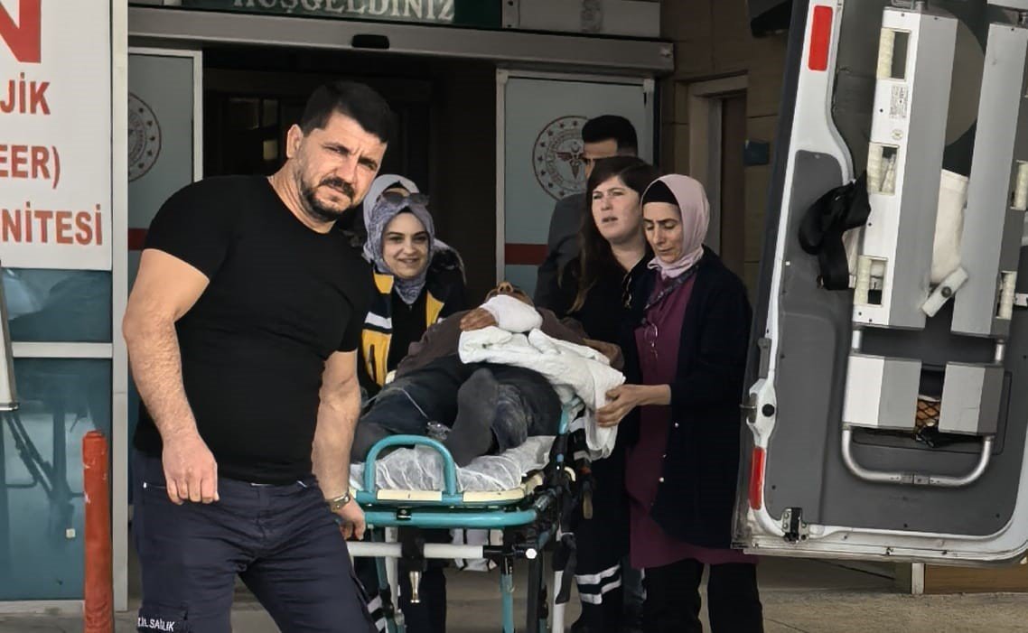 bursada-elini-makinaya-kaptiran-isci-yaralandi