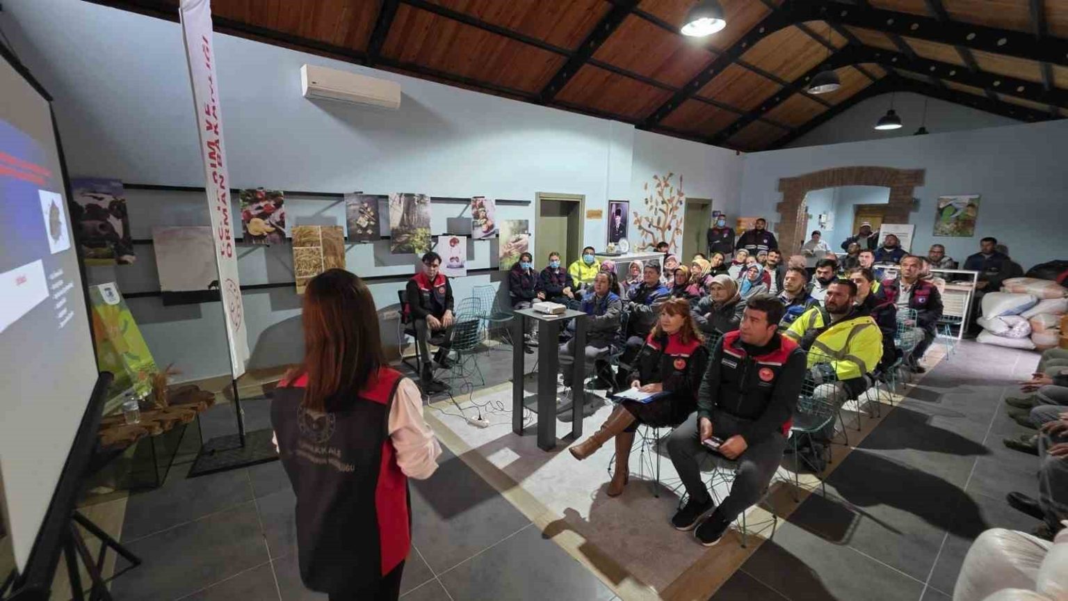 canakkalede-kahve-rengi-kokarcalarla-4-bin-samuray-arisi-mucadele-edecek