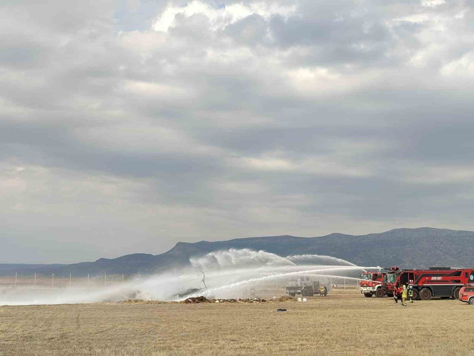 cardak-havaalaninda-ucak-kaza-kirim-tatbikati-yapildi