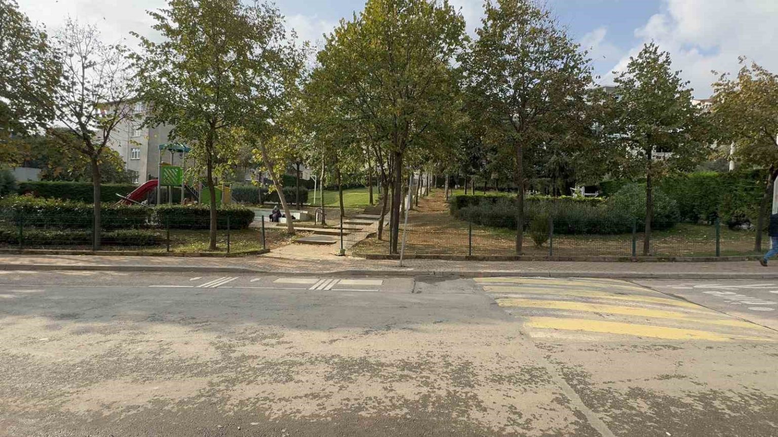 cop-kamyonunun-carptigi-belediye-iscisi-hayatini-kaybetti