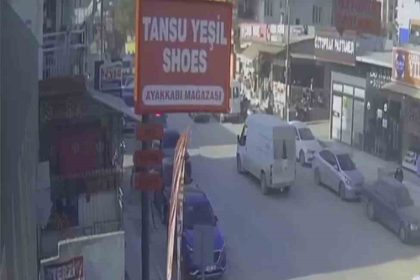 deprem-panigiyle-kacan-vatandaslarin-o-anlari-kamerada