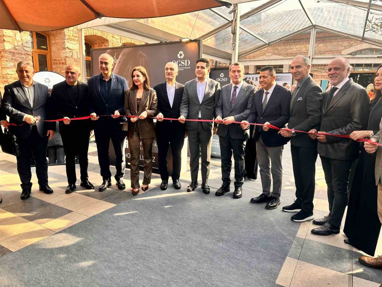 deri-kurk-ve-mucevher-firsat-gunlerinde-trend-urunler-gorucuye-cikti