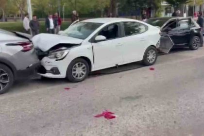 diyarbakirda-zincirleme-kaza-4-yarali