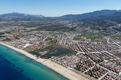 dogaseverler-kusadasi-kocagole-dikkat-cekti