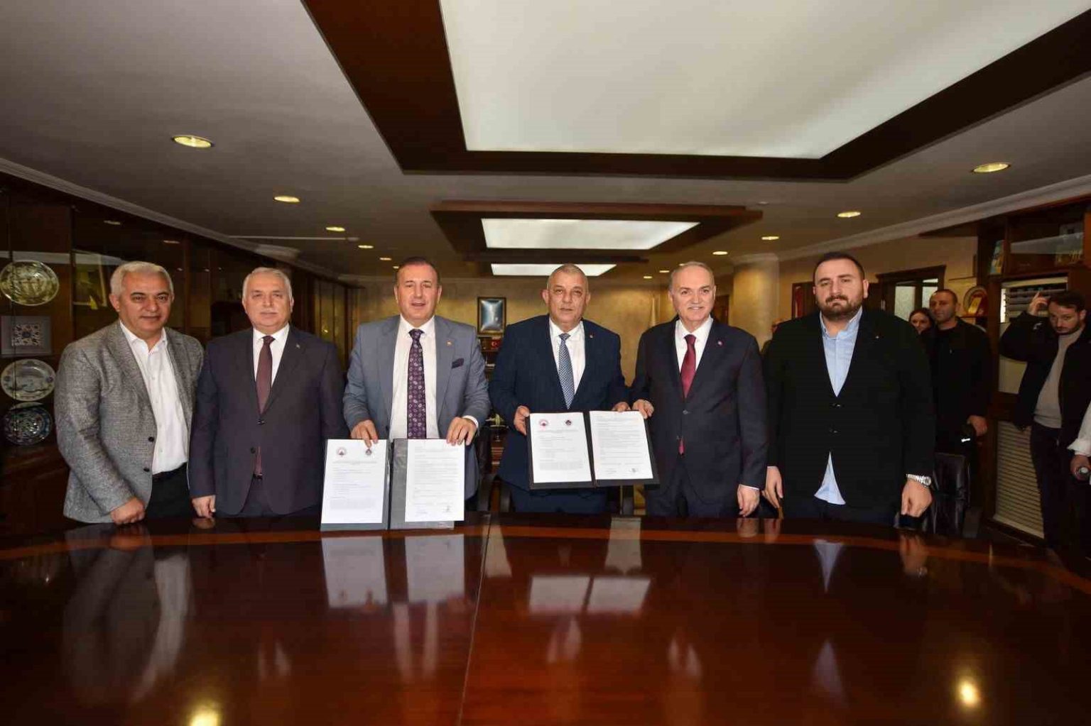 duzce-ile-trabzon-tso-kardes-oda-oldu